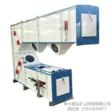 耐火材料專(zhuān)用Z型提升機(jī)，整機(jī)防爆，內(nèi)置強(qiáng)制通風(fēng)系統(tǒng)