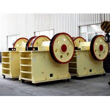 時產(chǎn)1000噸的固定石子破碎機，這里多的是Z98