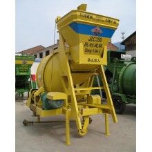 河南jzc350滾筒式混凝土攪拌機